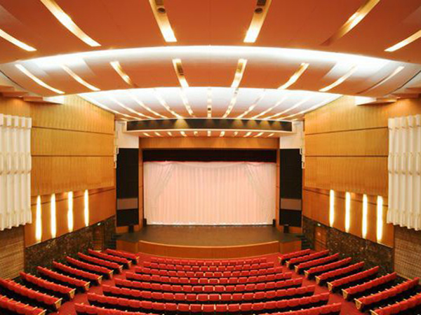 【场馆信息】 蜂巢剧场 :北京市东城区新中街3号