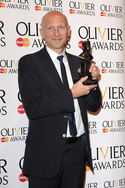 ãè¥¿å®ç«ãä¼¦æ¦è¥¿åºåçé³ä¹å§ãçèå°è¾¾ã