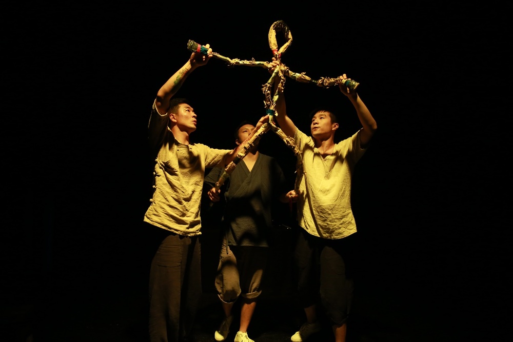 木偶肢体剧《小兵张嘎·幻想曲》