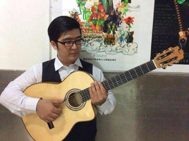 line up:吉他/主唱:伊克拉木61克力木鼓:伊力亚