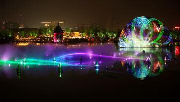 泉城夜宴明湖秀