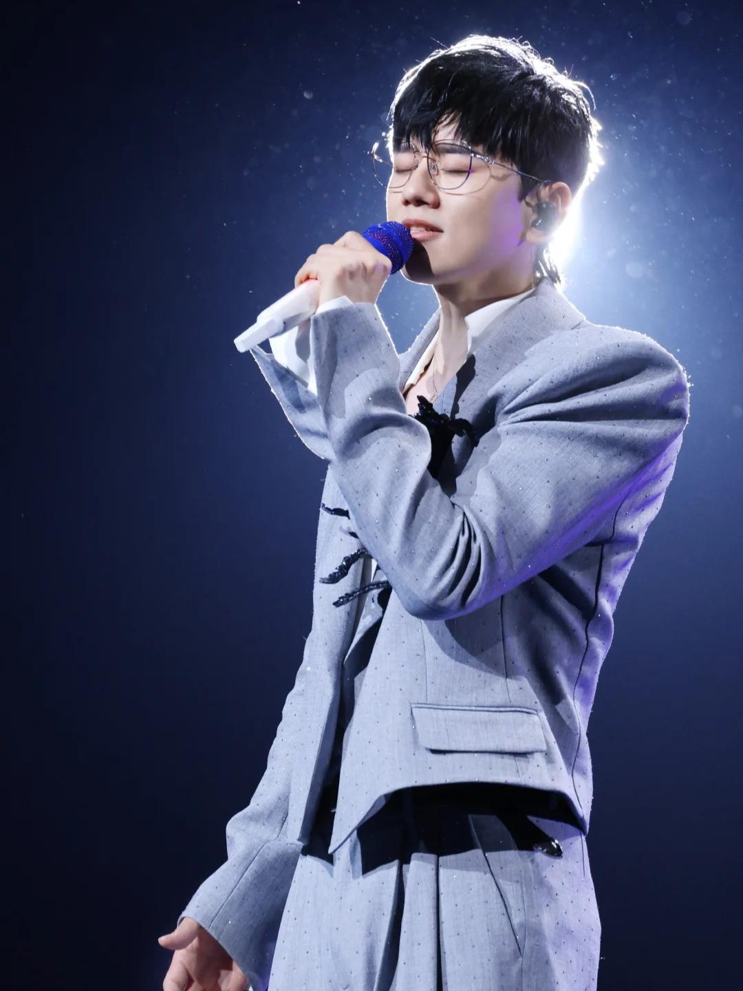 [代拍费]张杰演唱会成都站