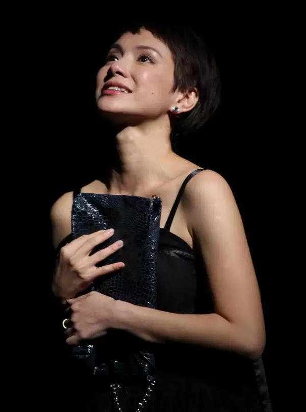 【非常林奕华】舞台映画：《命运建筑师之远大前程》