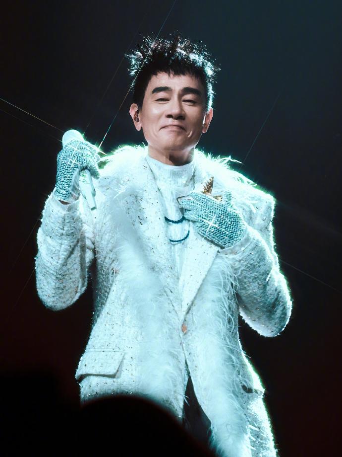 [代拍费]陈小春演唱会北京站