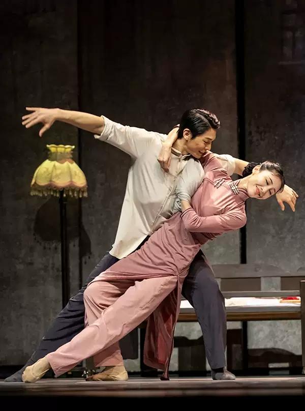 仁孚中国25周年诚意钜献 舞剧《永不消逝的电波》