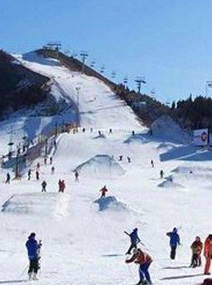 莲花山滑雪场