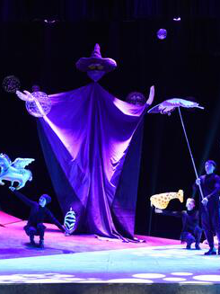 儿童剧《爱和勇气的魔咒》