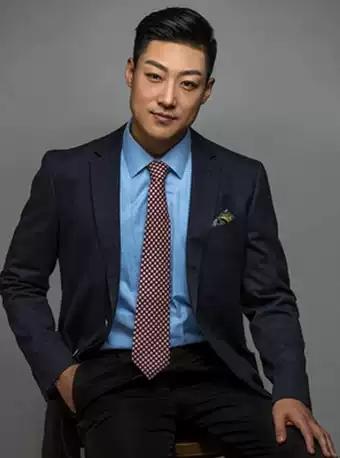 四川爱乐乐团“弦”音“打”乐音乐会