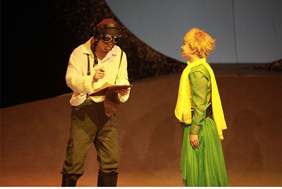 法中交流剧目童话剧《小王子》