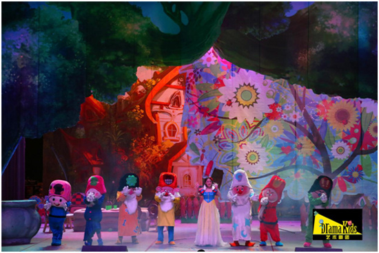 格林童话经典童话音乐儿童剧 《白雪公主与七个小矮人》