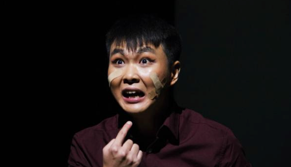 话剧《他(她)先惹我》