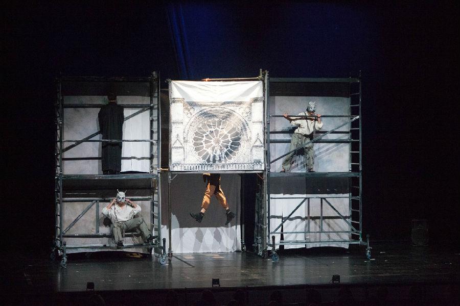 英法联合制作-英国TNT剧院原版经典话剧《巴黎圣母院》 英法联合制作-英国TNT剧院原版经典话剧《巴黎圣母院》