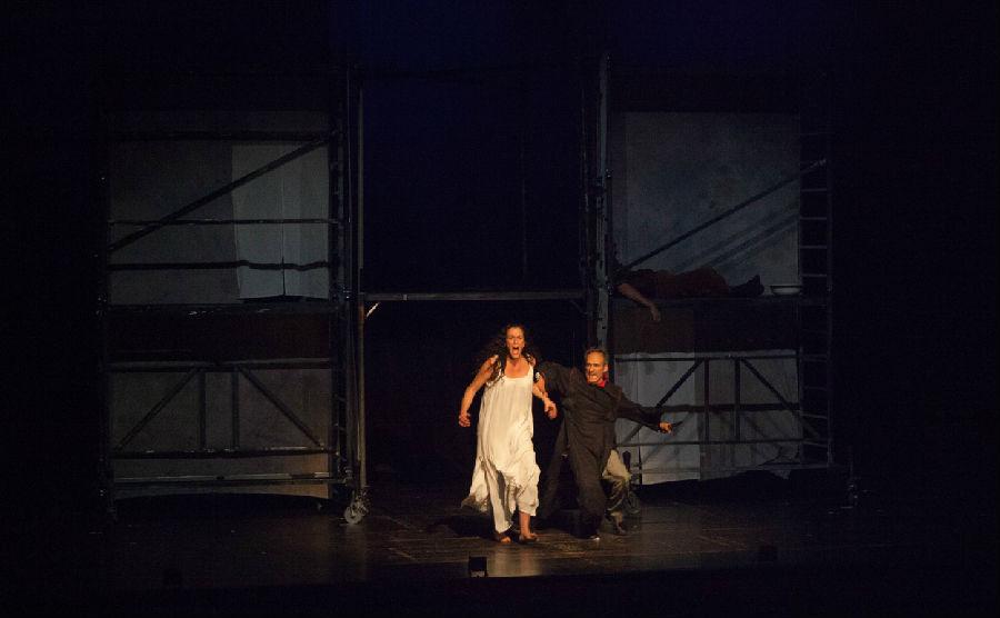 英法联合制作-英国TNT剧院原版经典话剧《巴黎圣母院》 英法联合制作-英国TNT剧院原版经典话剧《巴黎圣母院》