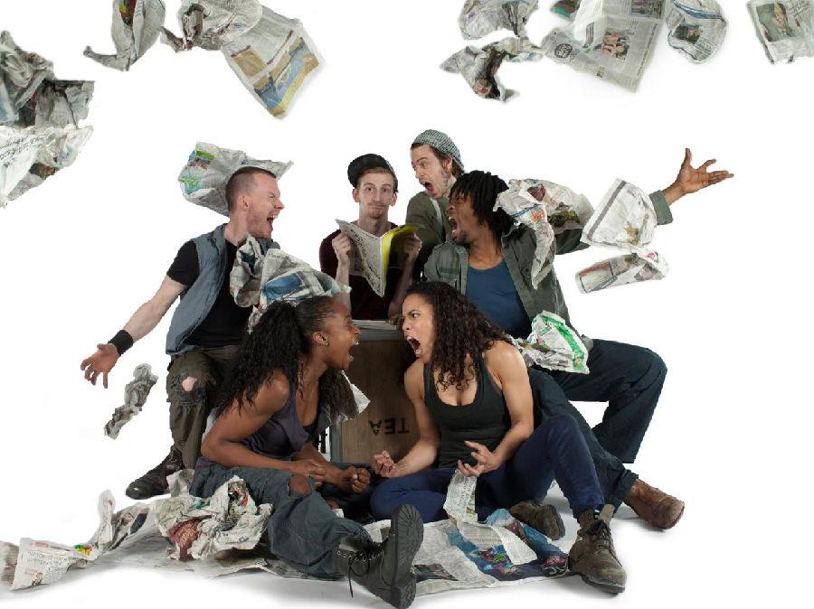 百老汇票房传奇《STOMP 破铜烂铁》 