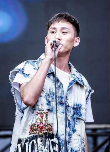 2018咪咕音乐现场世界杯派对(果味VC+吴奇+沙楠杰) 2018咪咕音乐现场世界杯派对(果味VC+吴奇+沙楠杰)