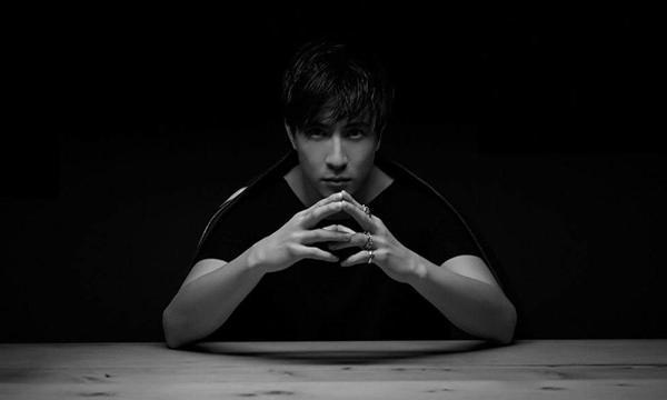 Image: https://img.piaoniu.com/assets/img/He4EXJbeWe.jpg 【深圳站】薛之谦“摩天大楼”2018巡回演唱会