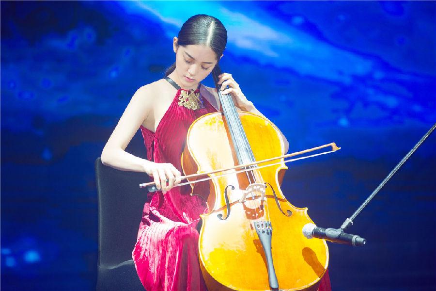 【万有音乐系】2018欧阳娜娜18跨界巡回音乐会 广州站