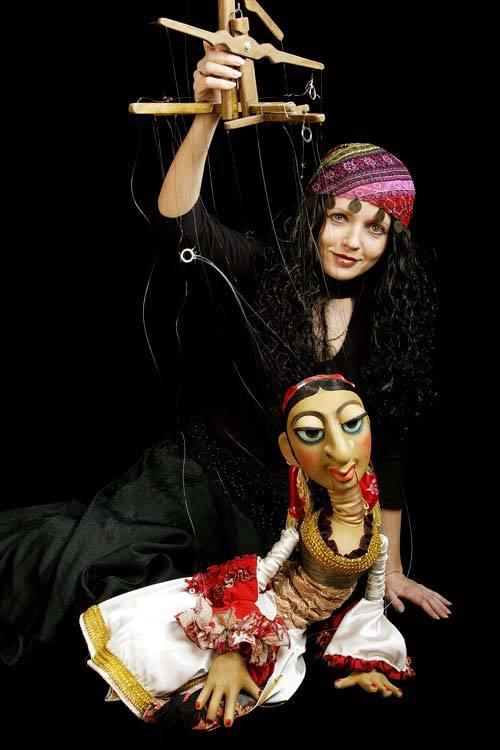 【嘿皮匣子】木偶歌舞剧《环游世界狂欢夜》