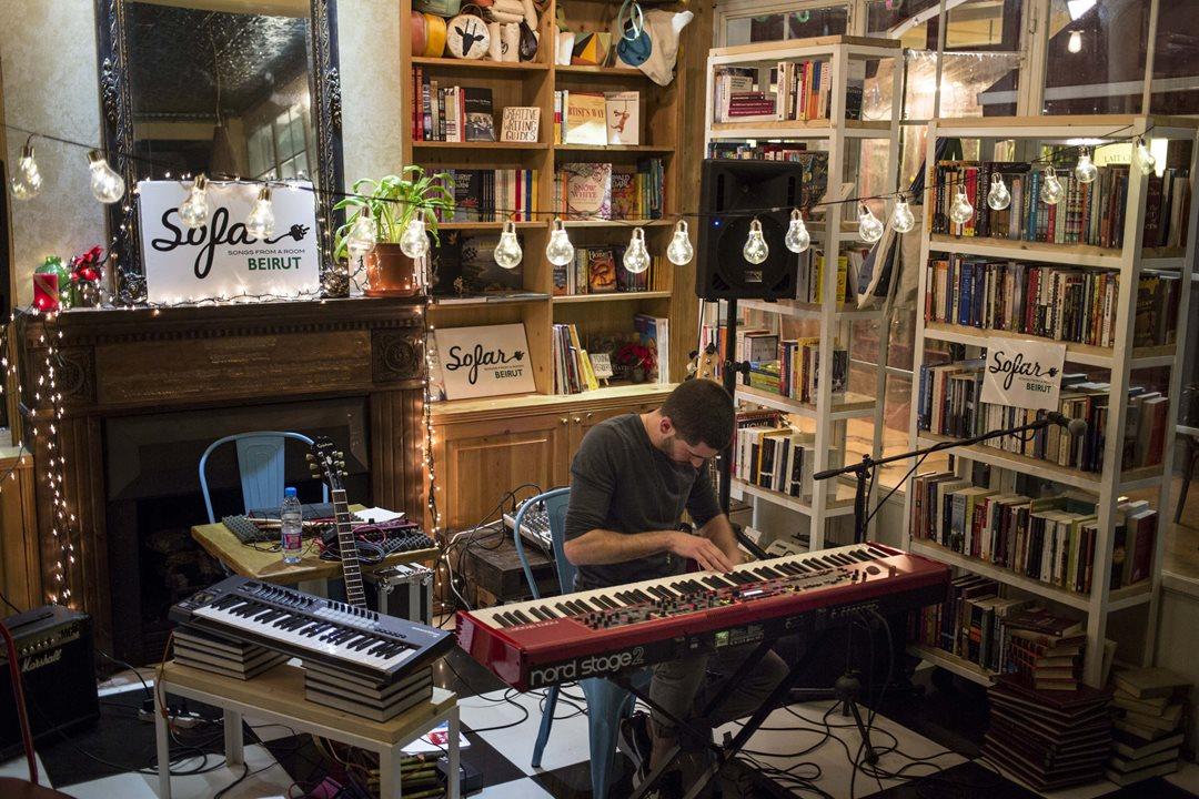 Sofar-Oliver-s-_58_2500_c.jpeg Sofar-Oliver-s-_58_2500_c.jpeg