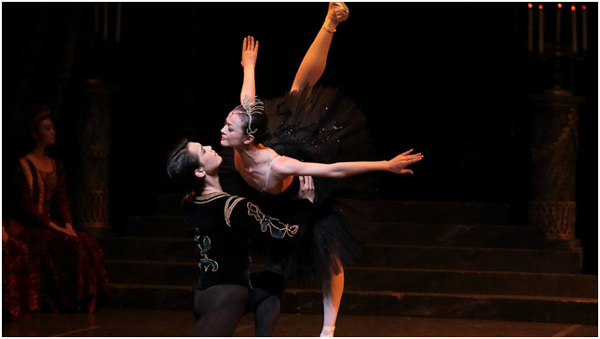 2016国家大剧院舞蹈节：上海芭蕾舞团芭蕾舞剧《天鹅湖》