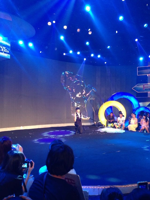 魔幻人泡泡秀—泡泡归来 魔幻人泡泡秀—泡泡归来