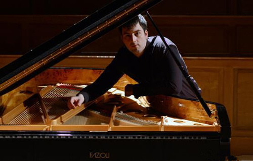 2016喜玛拉雅国际钢琴艺术节 比利时青年钢琴家凡·德·威尔第·雅尼克独奏音乐会 2016喜玛拉雅国际钢琴艺术节 比利时青年钢琴家凡·德·威尔第·雅尼克独奏音乐会