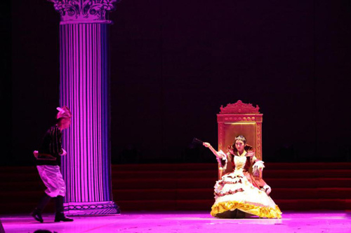 格林童话经典童话音乐儿童剧 《白雪公主与七个小矮人》 格林童话经典童话音乐儿童剧 《白雪公主与七个小矮人》