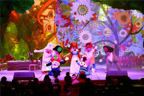 格林童话经典童话音乐儿童剧 《白雪公主与七个小矮人》 格林童话经典童话音乐儿童剧 《白雪公主与七个小矮人》