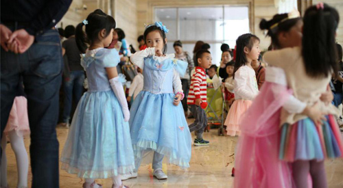 欢乐互动儿童剧《小红帽》