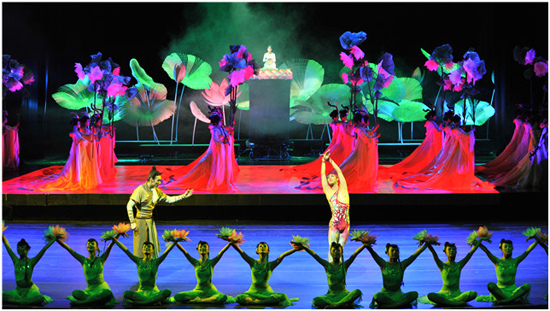 2016国家大剧院舞蹈节：太原舞蹈团《千手观音》