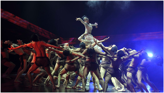 2016国家大剧院舞蹈节：太原舞蹈团《千手观音》