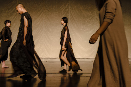 《随黄公望游富春山》 《随黄公望游富春山》