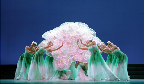东方歌舞团·迎新年大型经典歌舞晚会《花开东方》