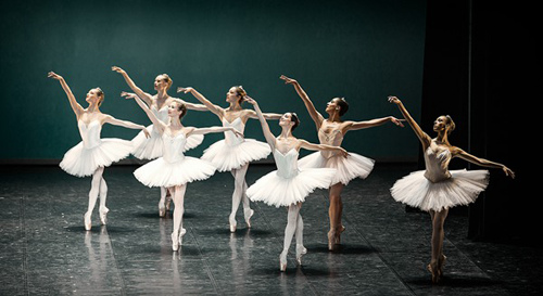 足尖传奇 巴黎歌剧院芭蕾明星精品荟萃 Paris Opera Ballet Dancers Gala 足尖传奇 巴黎歌剧院芭蕾明星精品荟萃 Paris Opera Ballet Dancers Gala